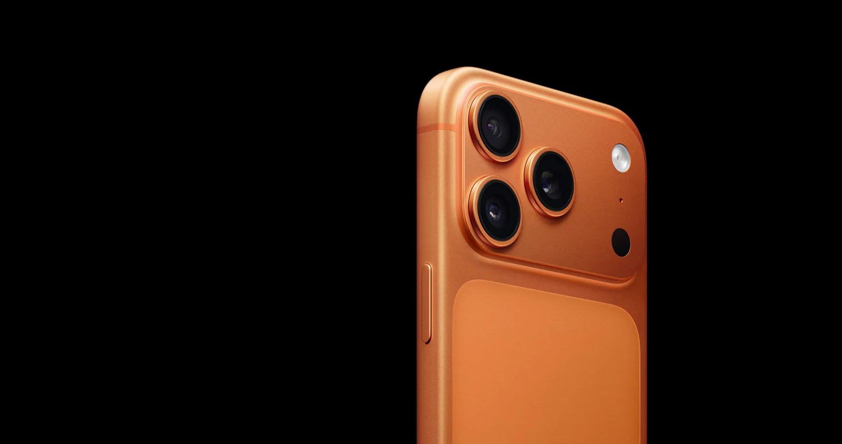 iPhone 17 Pro Cosmic Orange — châssis unibody aluminium et plateau caméra