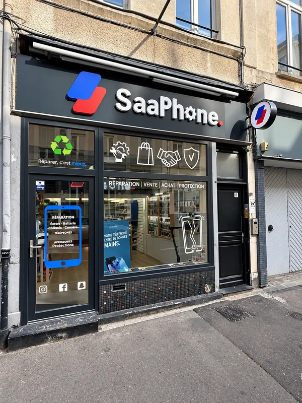 La devanture de la boutique SaaPhone à Lille
